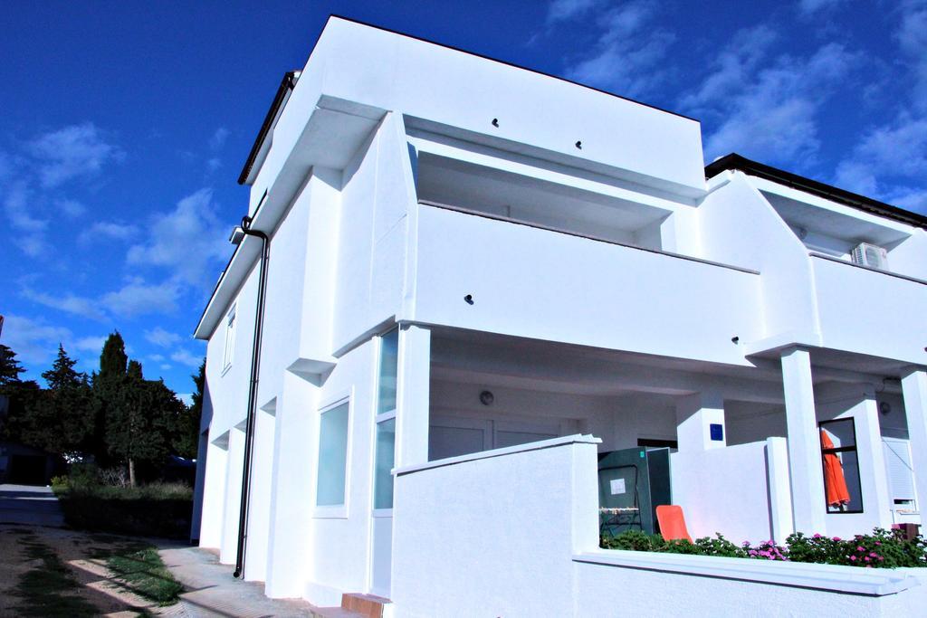 Apartments By The Sea Semy Novalja Luaran gambar